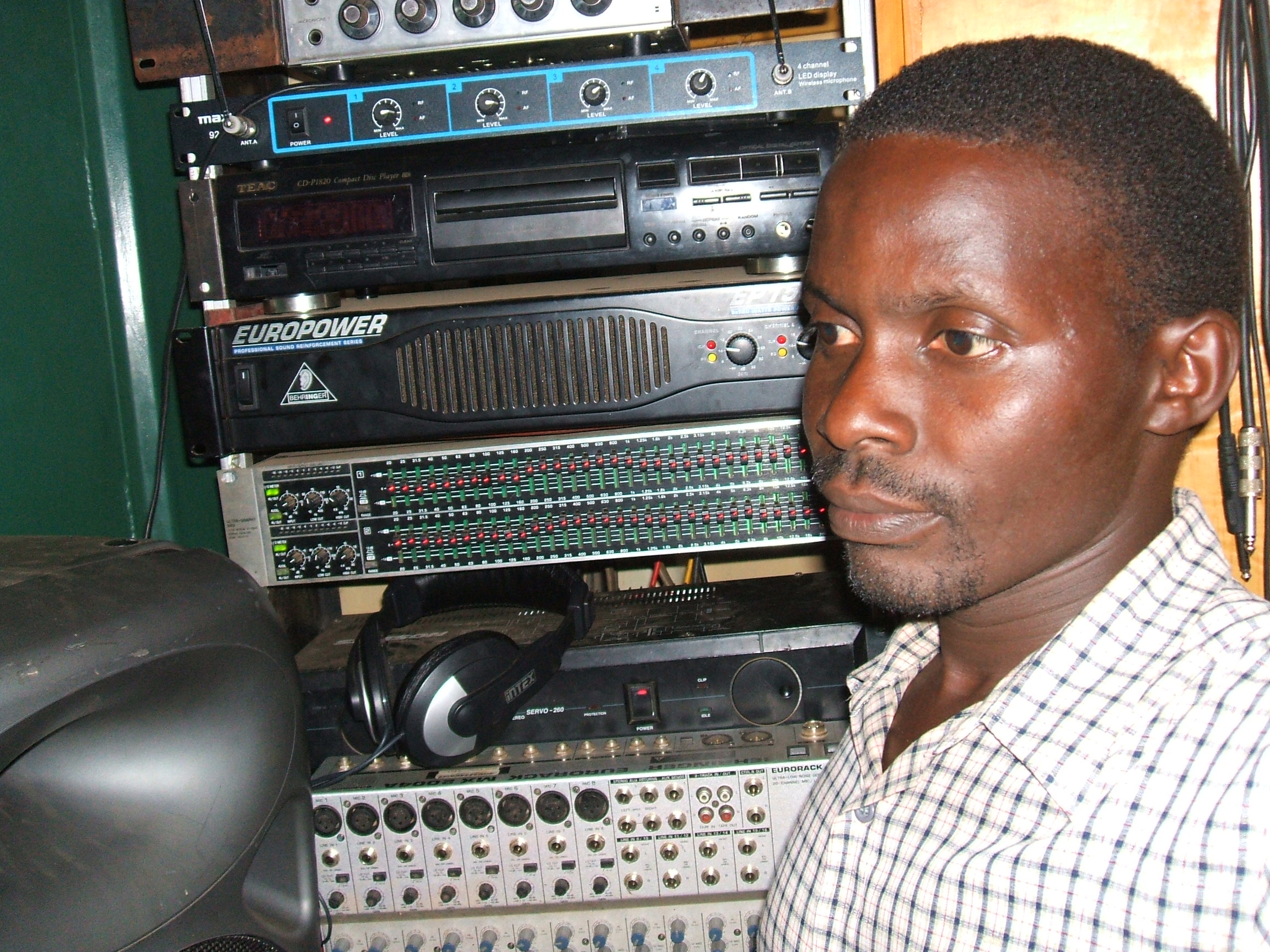 soundroom1.jpg